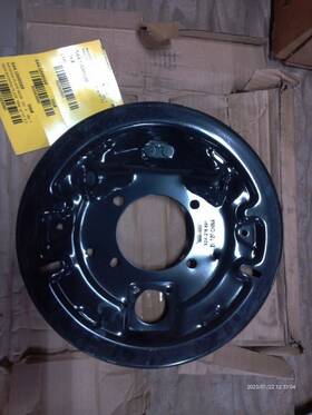544.gm8598 Chevrolet Truck Tchev1500 1998 Backing Plate Rear