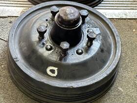 668593 Chrysler Corporation 37 38 39 40 41 42 Dodge And Plymouth 1937-56 Truck Front Brake Drum With Hub