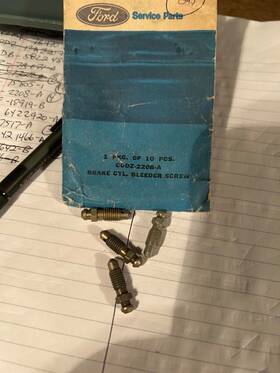 C0dz-2208-a Ford Nos 1965- 1970 Mustang Factory Drum Brake Bleeder Screws Set Of 4x Concours