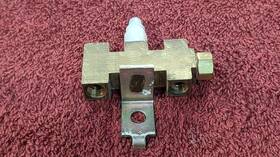 C7zz-2b257-c Ford Nos 1967 Mustang Cougar Drum Brake Distribution Block / Valve 67 W Switch
