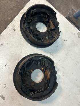 F75z-2210-cd Ford 1982-1997 Bronco F150 F250 F350 Brake Drum Backing Plate Shoes Hardware Complete