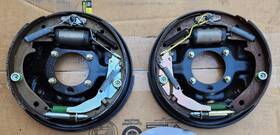 3921172 Gm 1963-70 Chevy Impala Rh And Lh Rear Drum Brake Backing Plates Oem