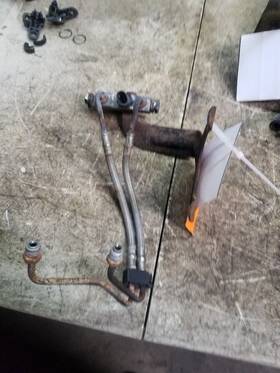 539.gm9j02 Gmc Truck 03-07 Gm Hydraulic Brake Booster Proportioning Valve Line Hose Bracket Oem