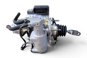47050-76101 Lexus 2014-2016 Ct200h Brake Booster With Master Cylinder F024 Oem 2