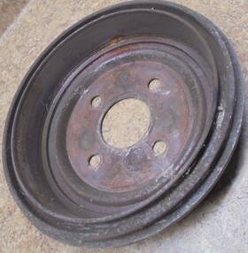 18013731 Saturn 1999 Sc2 Sc 2 Rear Back Brake Drum Cover Brakes 1998 2000 2001 2002
