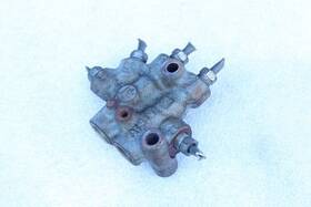 539.to1k93 Toyota 1991 1992 1993 Celica Brake Proportioning Valve