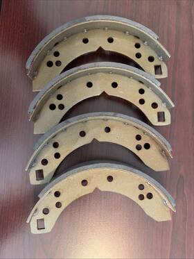 Gbs749 Triumph New Nos Herald Spitfire Rear Brake Shoes