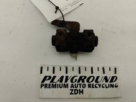 539.vo1q81 Volvo 245 Wagon Brake Proportioning Valve Fits 1975-1989