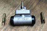 Nos Beck/arnley Drum Brake Wheel Cylinder 1986-1989 Fits Nissan Truck #072-8374.. Fixed Price $15.00.