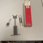 Nos Gm 18014752 Spring Kit Rear Brake 1988-99 C/k 1500 1992-99 Yukon Suburban. Fixed Price $16.00.
