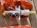 Nos Brake Master Cylinder Mercedes 1985-1996 Various Models. Fixed Price $85.00.