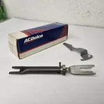 Nos Gm 1992-99 Yukon Tahoe C/k Rh Brake Adjusting Kit Oem# 18014755. Fixed Price $25.00.